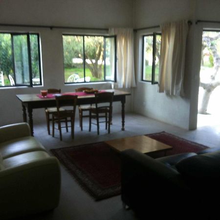 Du Cote De Chez Soi Hotell La Ciotat Rom bilde