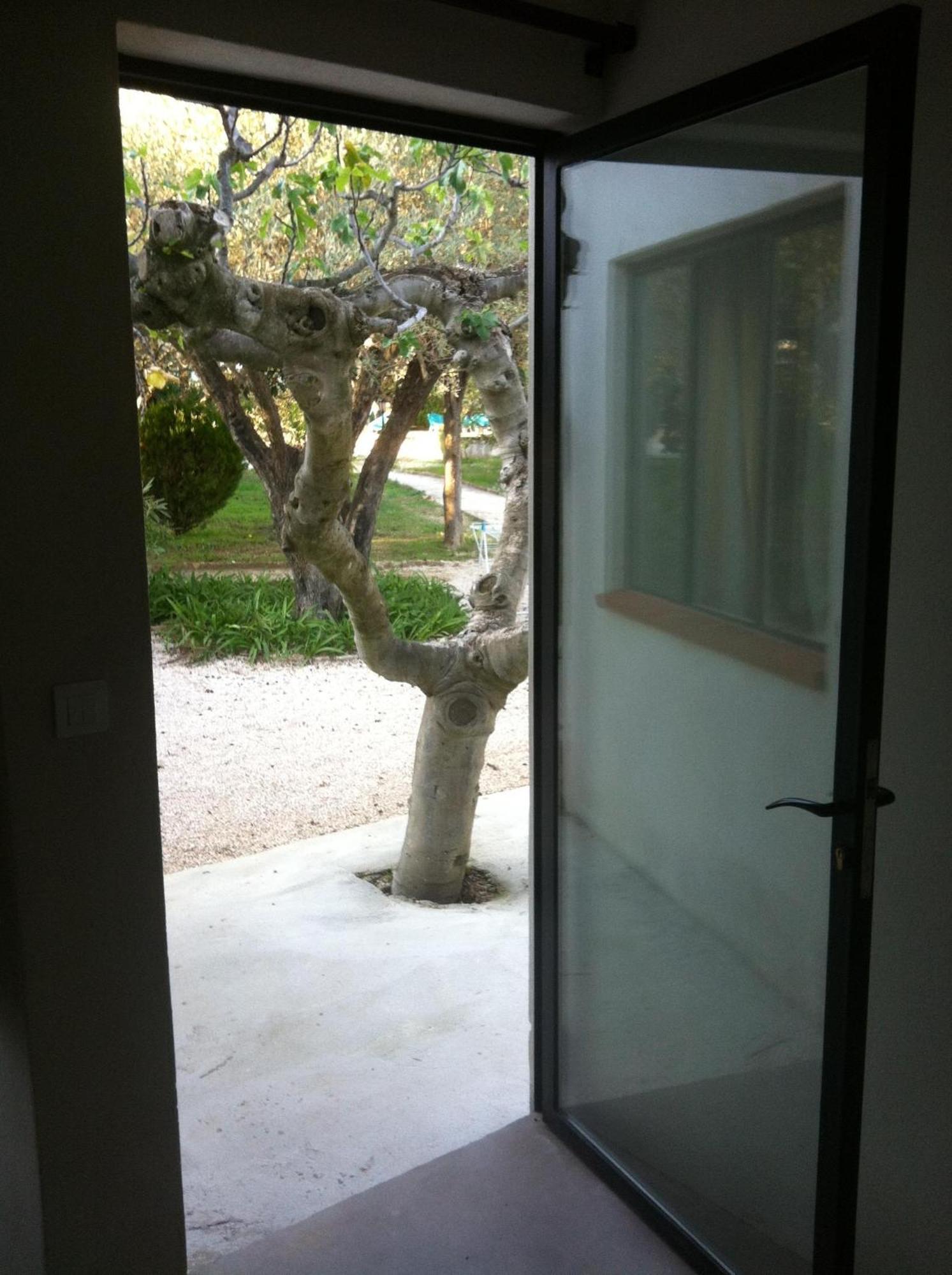 Du Cote De Chez Soi Hotell La Ciotat Rom bilde