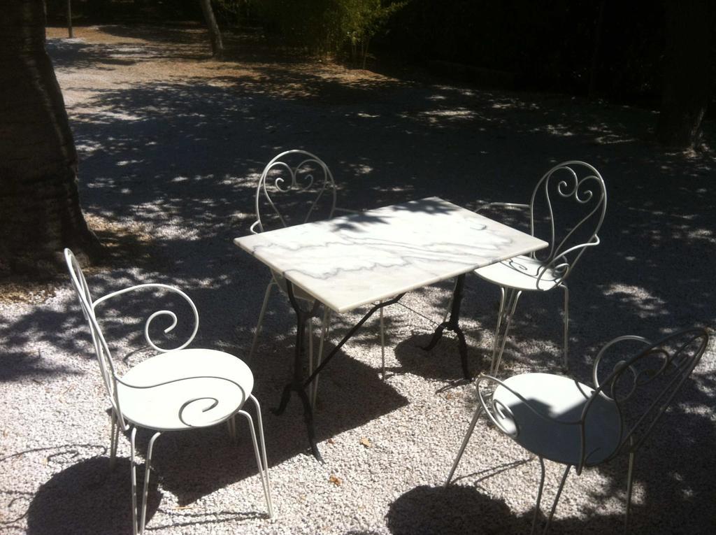 Du Cote De Chez Soi Hotell La Ciotat Rom bilde